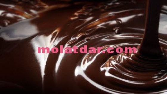 طريقة تحضير صلصلة الشوكولاته لتزيين الحلويات