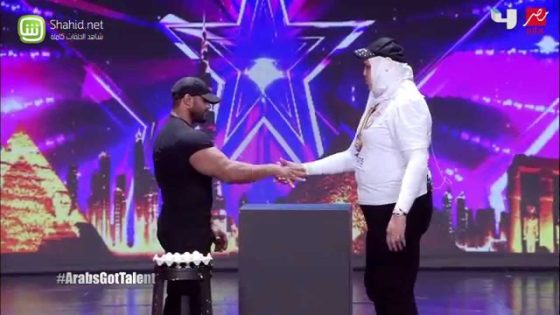 فيديو رهيب: أقوى نساء العالم تهزم لجنة تحكيم Arabs got talent