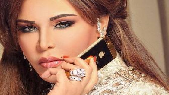 أحلام تتبرع بمبلغ مهم و راتب شهري مدى الحياة لمعاق سعودي