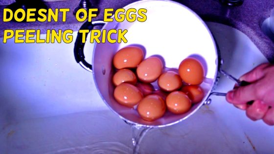 طريقة سريعة لتقشير كمية كبيرة من البيض المصلوق