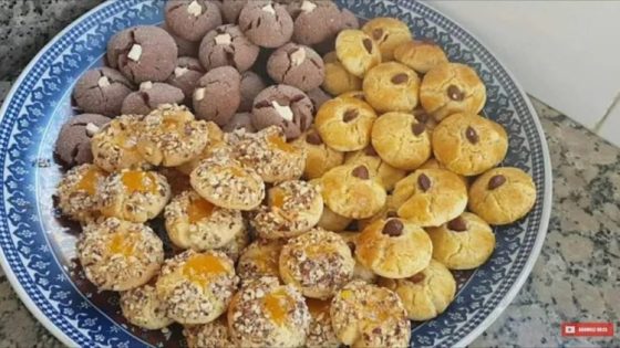 غريبة معلكة من وصفات زمان من عجنة وحدة خرجي ثلاثة أشكال مختلفة وبكمية كبيرة